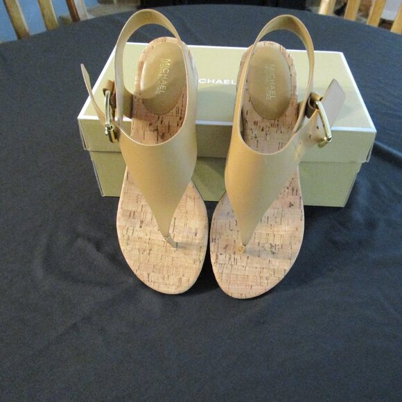 Michael Kors Leather London Thong Ladies size 7.5 NWT - Picture 5 of 16